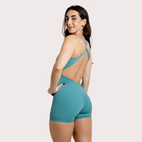 Macaquinho Lírio - Fitness Feminino - Modelo Curto