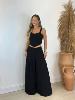 Conjunto feminino cropped e calça